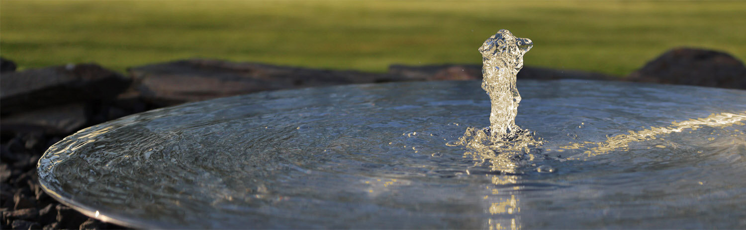 Edelstahl Wasserschale mit solar betriebener...